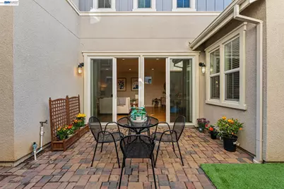 415 Dewitt Ln, Alameda, CA 94501 - Photo 16