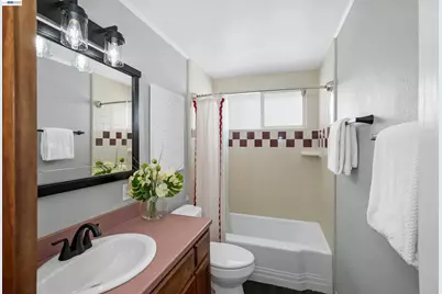 826 Hacienda Ave, San Lorenzo, CA 94580 - Photo 26