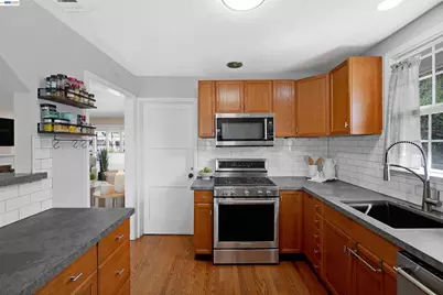826 Hacienda Ave, San Lorenzo, CA 94580 - Photo 18