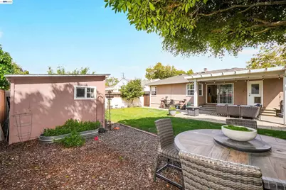 826 Hacienda Ave, San Lorenzo, CA 94580 - Photo 46