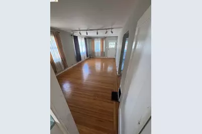 6440 Sunnymere, Oakland, CA 94605 - Photo 2