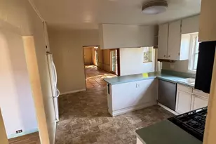 6440 Sunnymere, Oakland, CA 94605 - Photo 12