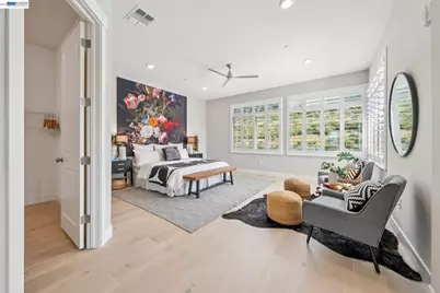 6767 Skyview Drive, Oakland, CA 94605 - Photo 34