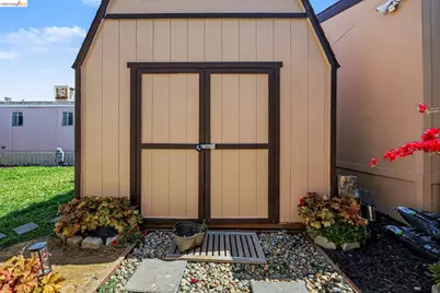 112 A St, Concord, CA 94520 - Photo 26