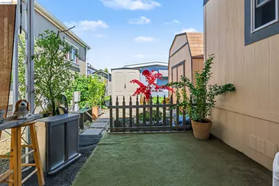 112 A St, Concord, CA 94520 - Photo 28