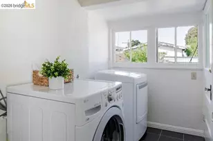 852 46th St, Oakland, CA 94608 - Photo 28