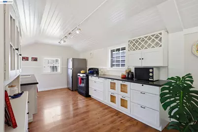 30 Niantic Ave, San Francisco, CA 94132 - Photo 14