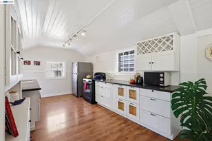 30 Niantic Ave, San Francisco, CA 94132 - Photo 6