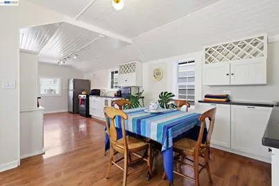 30 Niantic Ave, San Francisco, CA 94132 - Photo 16