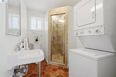 30 Niantic Ave, San Francisco, CA 94132 - Photo 10