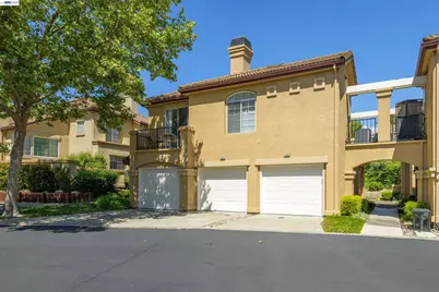 7633 Tuscany Dr, Dublin, CA 94568 - Photo 2