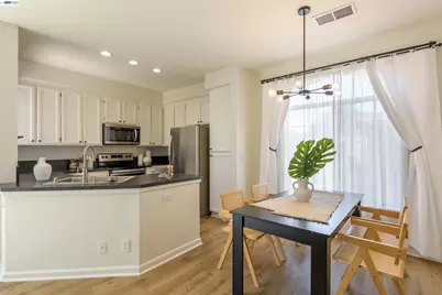 7633 Tuscany Dr, Dublin, CA 94568 - Photo 8