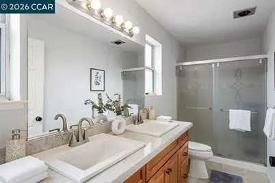 208 Commodore Dr, Richmond, CA 94804 - Photo 26