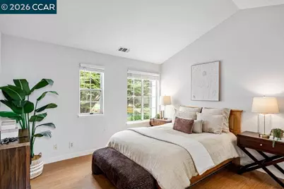 208 Commodore Dr, Richmond, CA 94804 - Photo 24