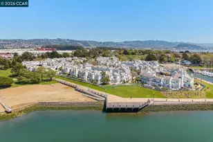 208 Commodore Dr, Richmond, CA 94804 - Photo 2