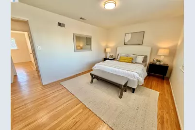 330 Scott St, Livermore, CA 94551 - Photo 36