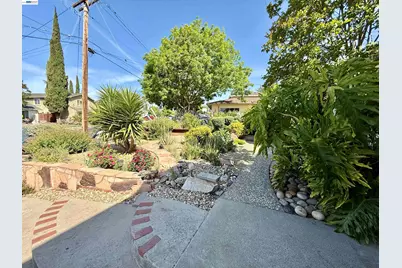 330 Scott St, Livermore, CA 94551 - Photo 6