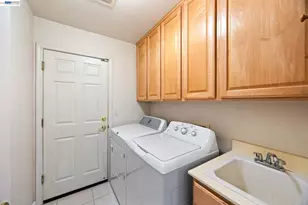 37338 Fowler St, Newark, CA 94560 - Photo 38