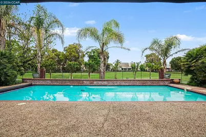 5666 Oakmont Ct, Discovery Bay, CA 94505 - Photo 40