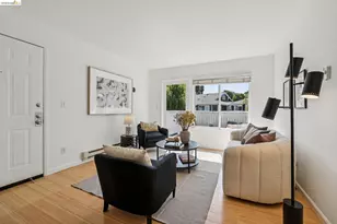 154 Marina Lakes Dr, Richmond, CA 94804 - Photo 8