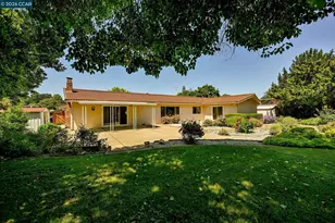 1162 Ridgewood Dr, Concord, CA 94518 - Photo 24