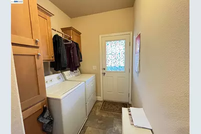 1291 Sussex Way, Hayward, CA 94544 - Photo 24