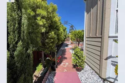 1291 Sussex Way, Hayward, CA 94544 - Photo 28
