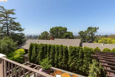 17 Roble Ct, Berkeley, CA 94705 - Photo 32