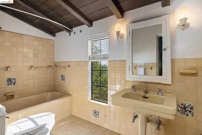 17 Roble Ct, Berkeley, CA 94705 - Photo 42