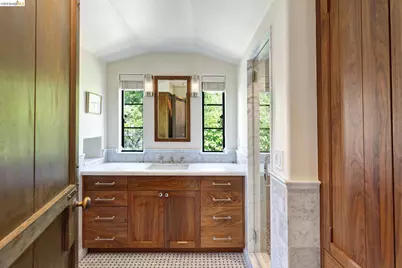 17 Roble Ct, Berkeley, CA 94705 - Photo 34