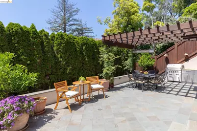 17 Roble Ct, Berkeley, CA 94705 - Photo 28