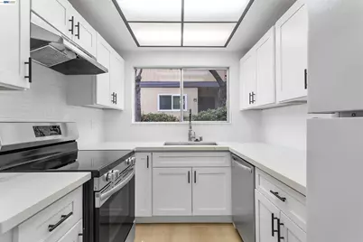 10401 Shaw St #401, Oakland, CA 94605 - Photo 16