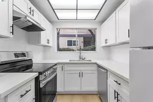 10401 Shaw St, Oakland, CA 94605 - Photo 16