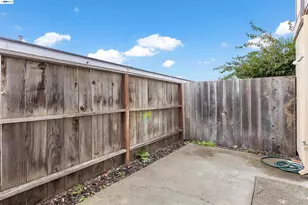 10401 Shaw St, Oakland, CA 94605 - Photo 28