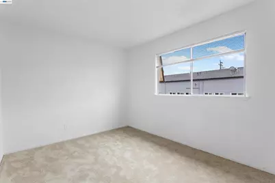 10401 Shaw St #401, Oakland, CA 94605 - Photo 20