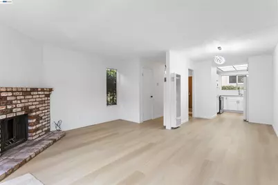 10401 Shaw St #401, Oakland, CA 94605 - Photo 12
