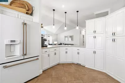 19175 Carlton Ave, Castro Valley, CA 94546 - Photo 16