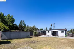 3986 Delmont Ave, Oakland, CA 94605 - Photo 34