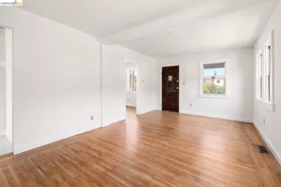 3986 Delmont Ave, Oakland, CA 94605 - Photo 8