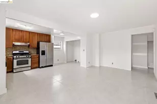3986 Delmont Ave, Oakland, CA 94605 - Photo 12