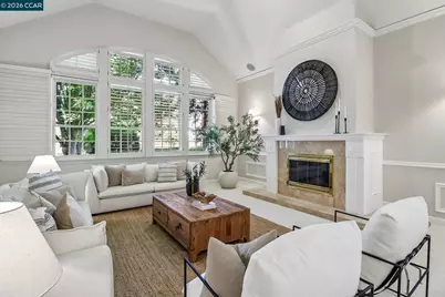 31 Tierra Verde Ct, Walnut Creek, CA 94598 - Photo 14