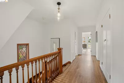 1087 Hubert Rd, Oakland, CA 94610 - Photo 18