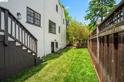1087 Hubert Rd, Oakland, CA 94610 - Photo 56