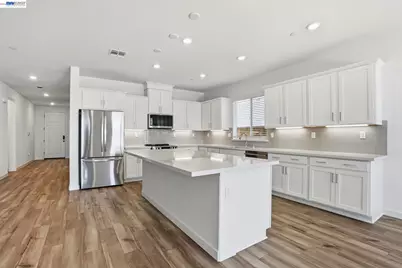 1024 Bluebell Circle, Discovery Bay, CA 94505 - Photo 2