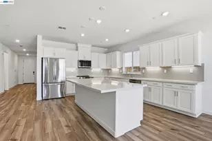 1024 Bluebell Circle, Discovery Bay, CA 94505 - Photo 2