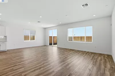 1024 Bluebell Circle, Discovery Bay, CA 94505 - Photo 4