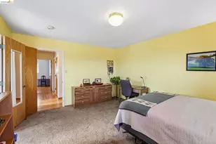 85 Edgemont Way, Oakland, CA 94605 - Photo 18