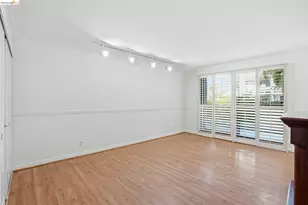 2 Admiral Dr, Emeryville, CA 94608 - Photo 12