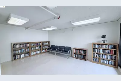 8 Admiral Dr. #A232, Emeryville, CA 94608 - Photo 30