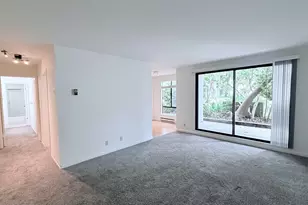 8 Admiral Dr, Emeryville, CA 94608 - Photo 2